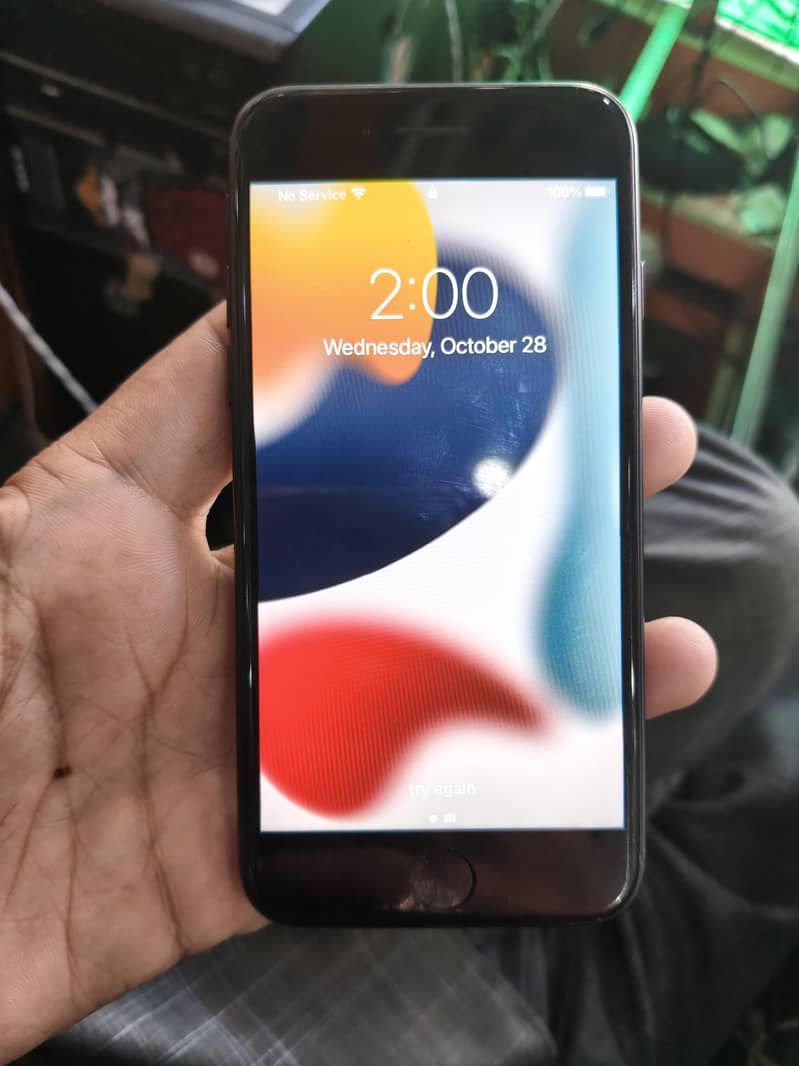 Apple iPhone 7 1