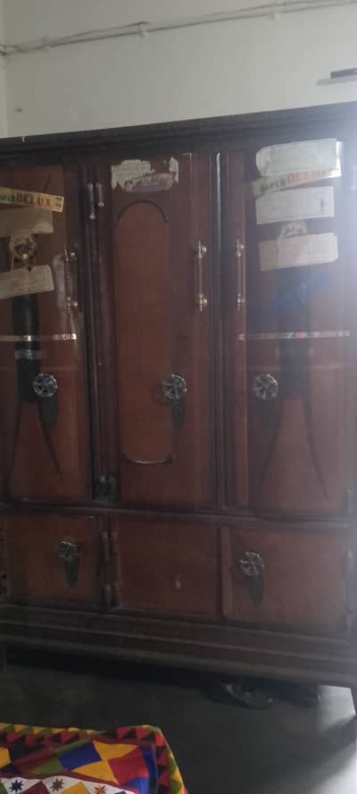 3 doors almari