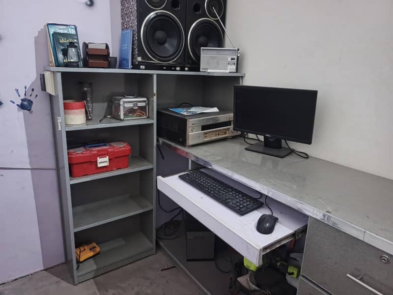 shop counter 1