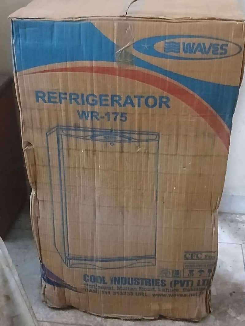 Waves Refrigerator Mini 4