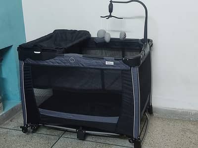 3-IN-1 BABY BASSINET & PLAYARD