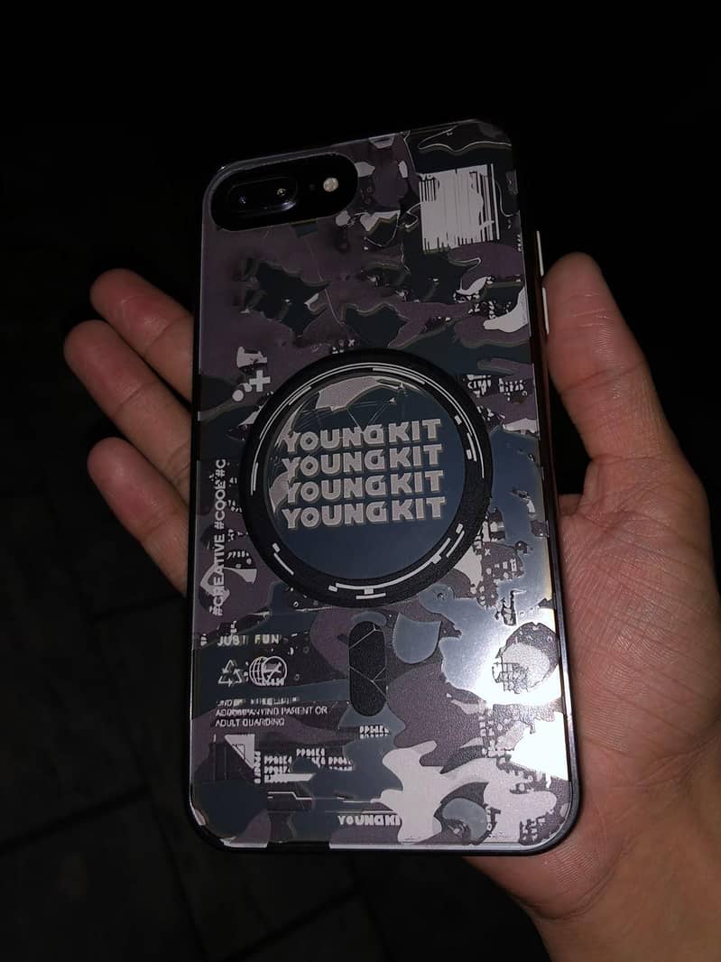 Apple iPhone 7 2