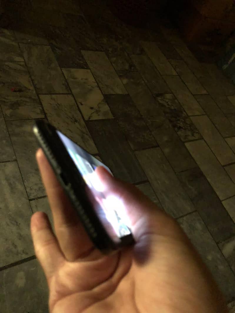 Apple iPhone 7 7