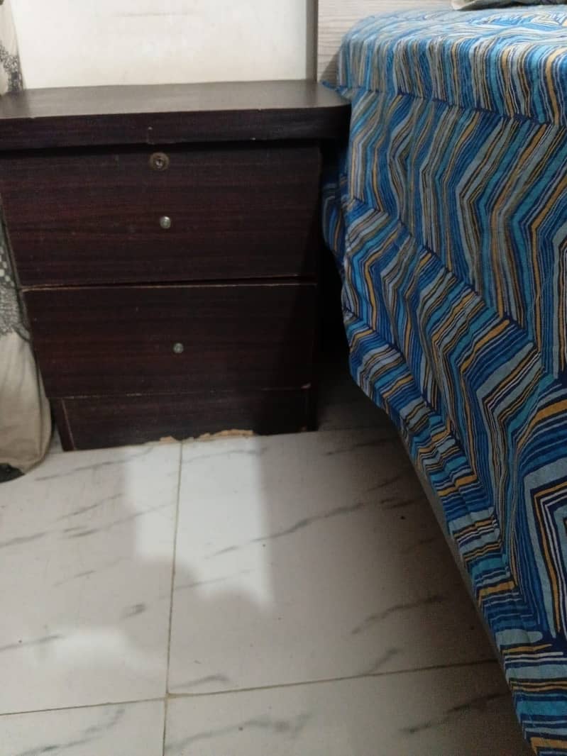 Dressing table / side table 2