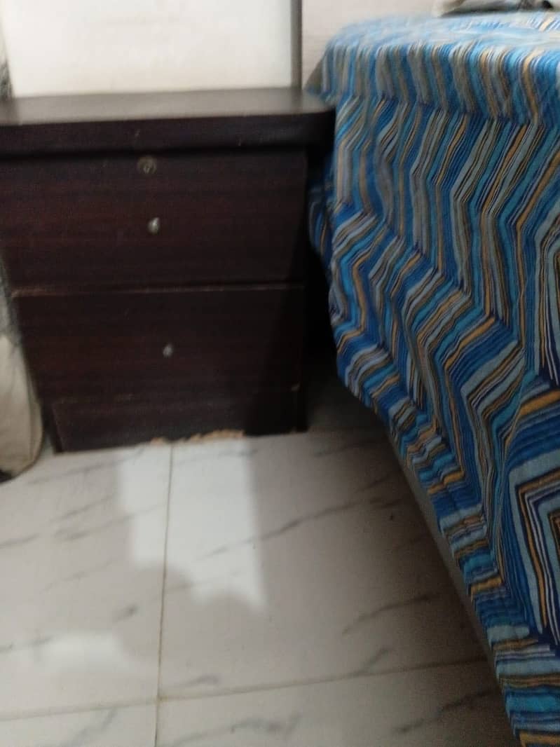 Dressing table / side table 3