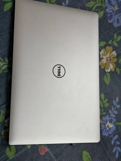Dell Precision 5520 | i5-7440HQ 16/256GB