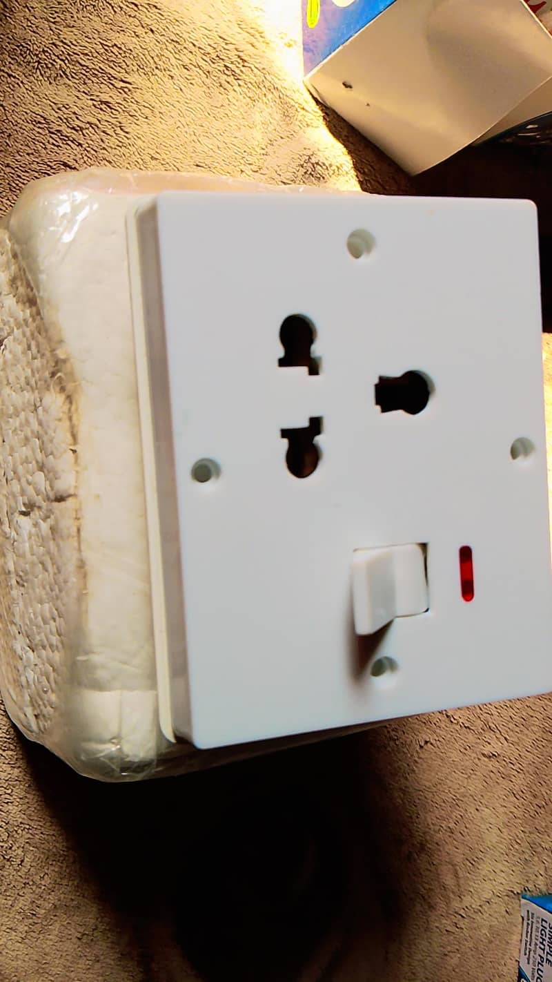 Chaina Fitting Dimmer Fan Change Over Light Plug Multi Plug Power Plug 3