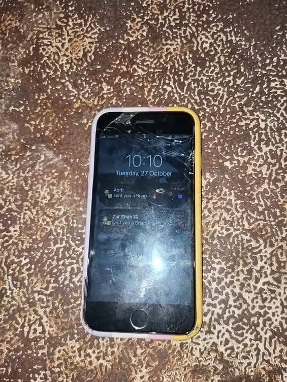 Apple iPhone 7 0