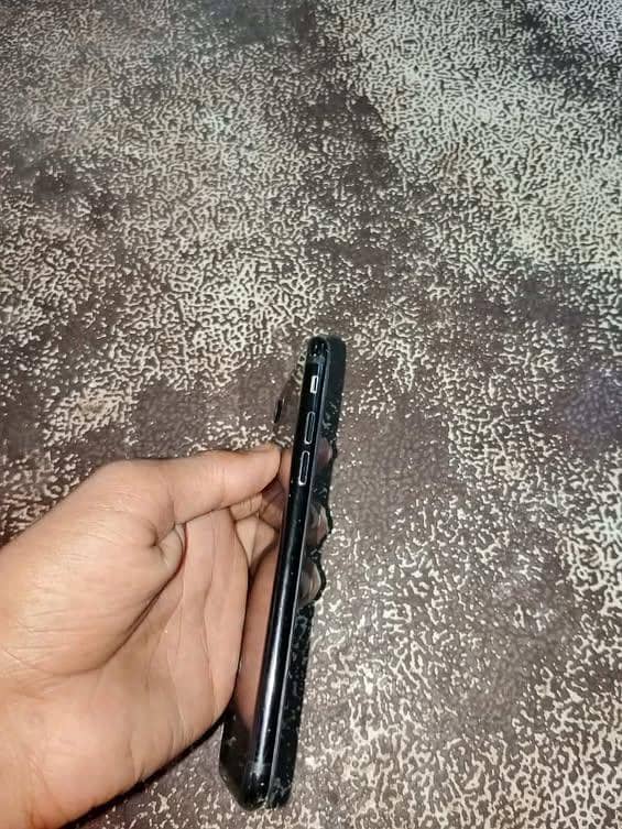 Apple iPhone 7 2