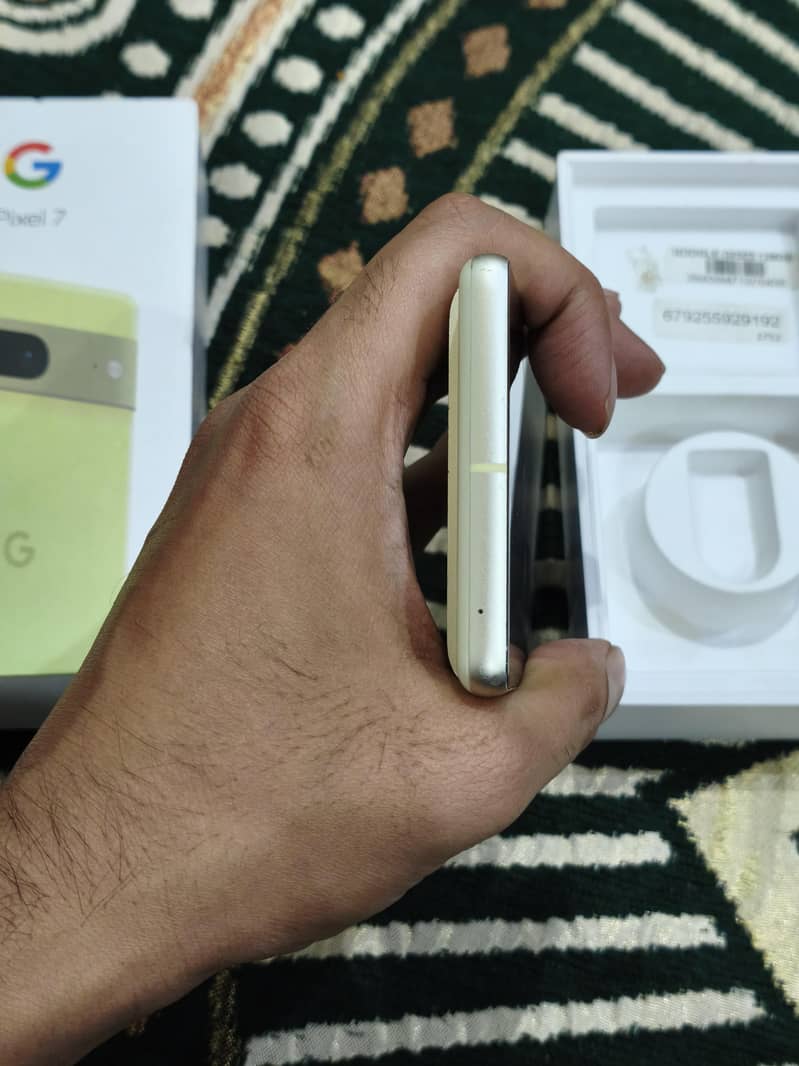 Google Pixel 7 5