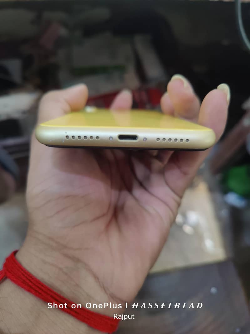 Apple iPhone XR 2