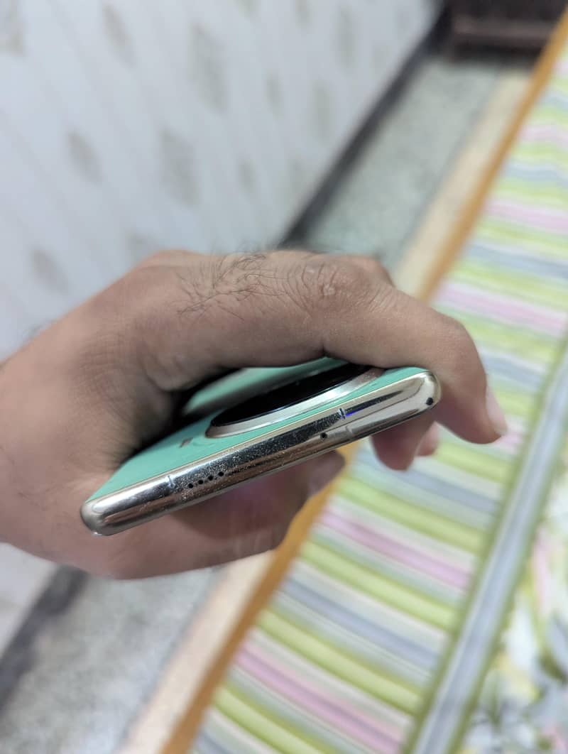 Tecno Spark 20 Pro Plus 3