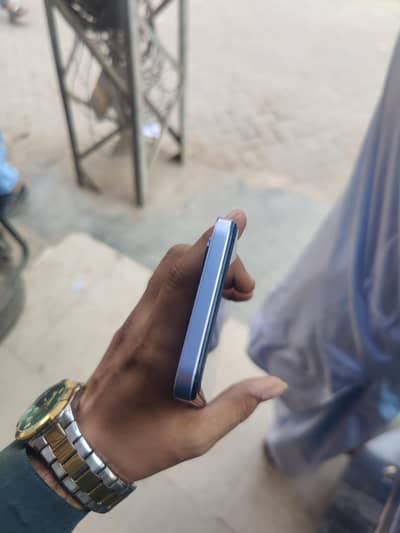 Infinix Hot 30 Play