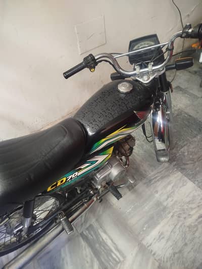 Honda CD 70 2023