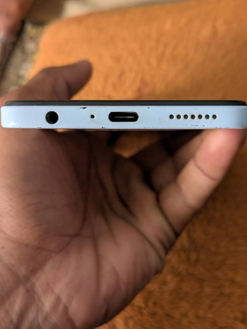 Tecno CAMON 19 Neo 0