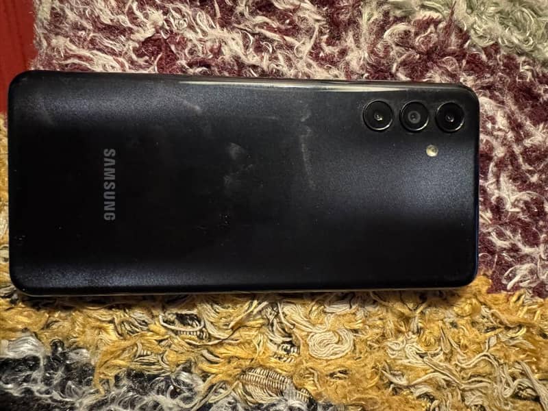 Samsung Mobile A04s 1