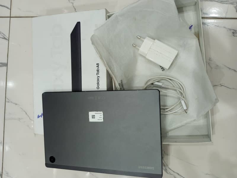 samsung tab  A8 2