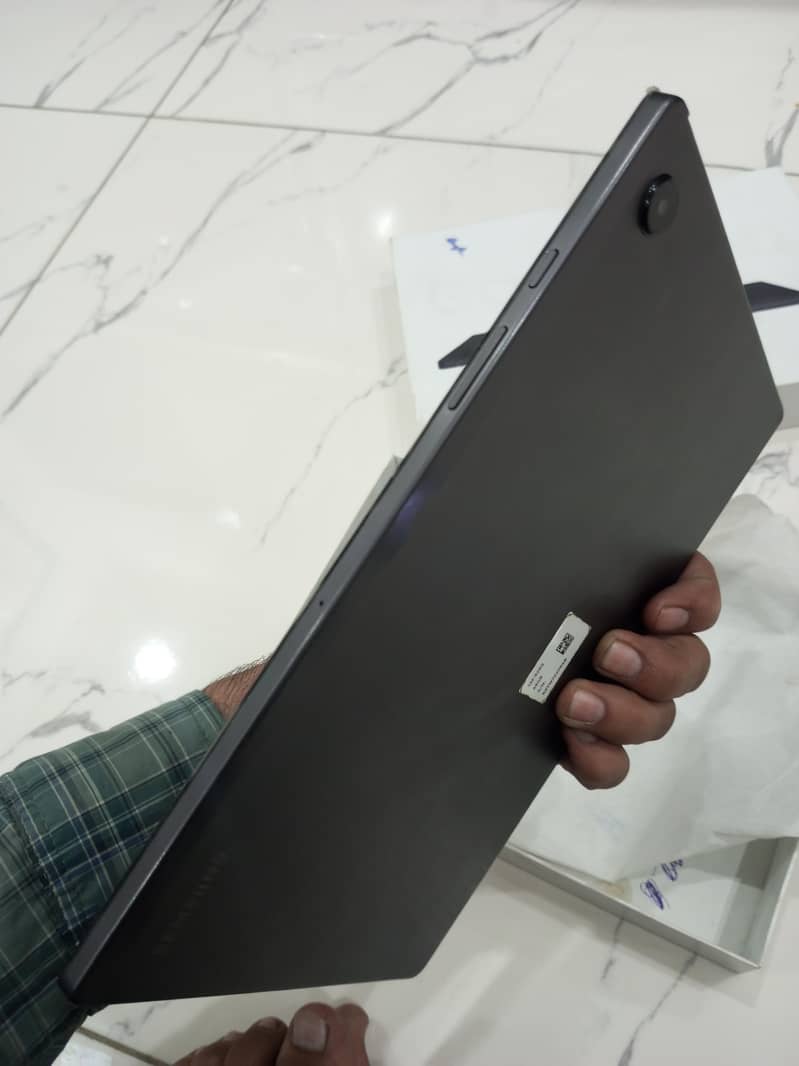 samsung tab  A8 4