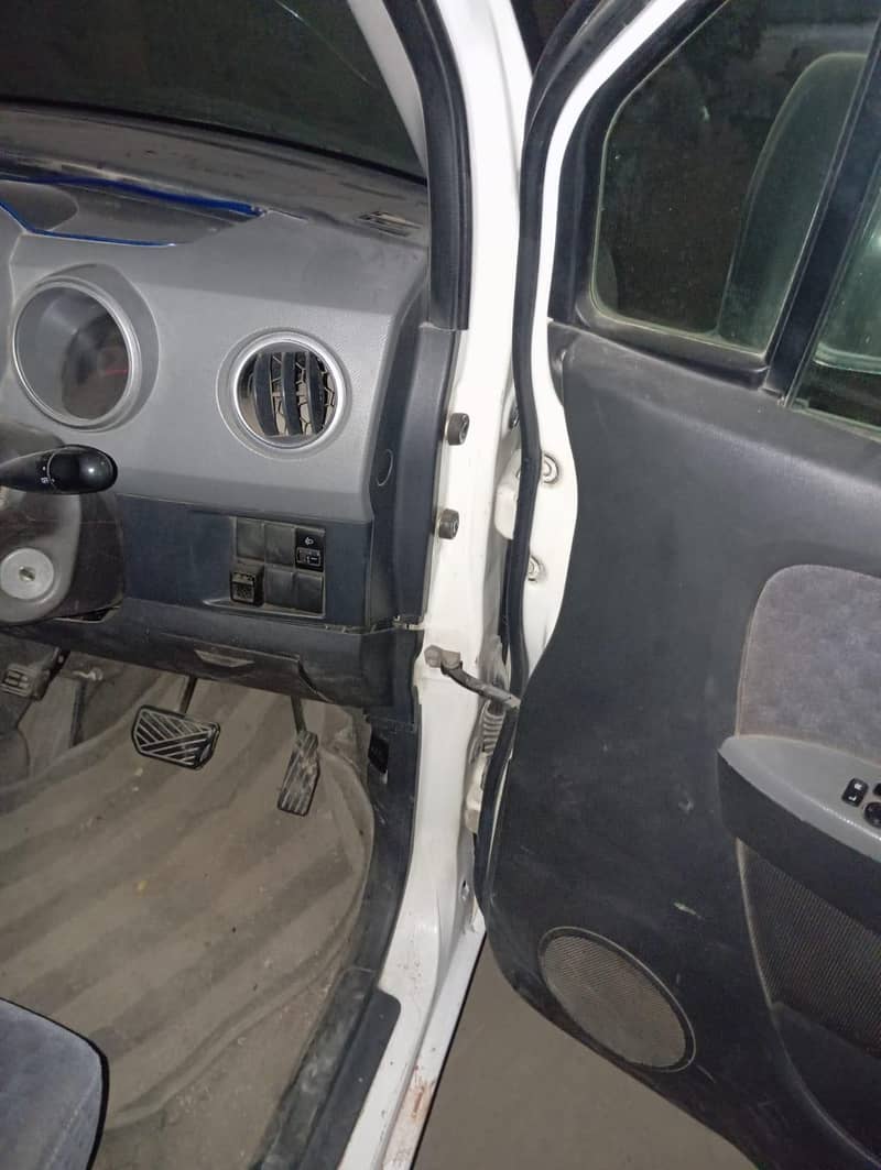 Mazda Azwagon 2006/2012 9