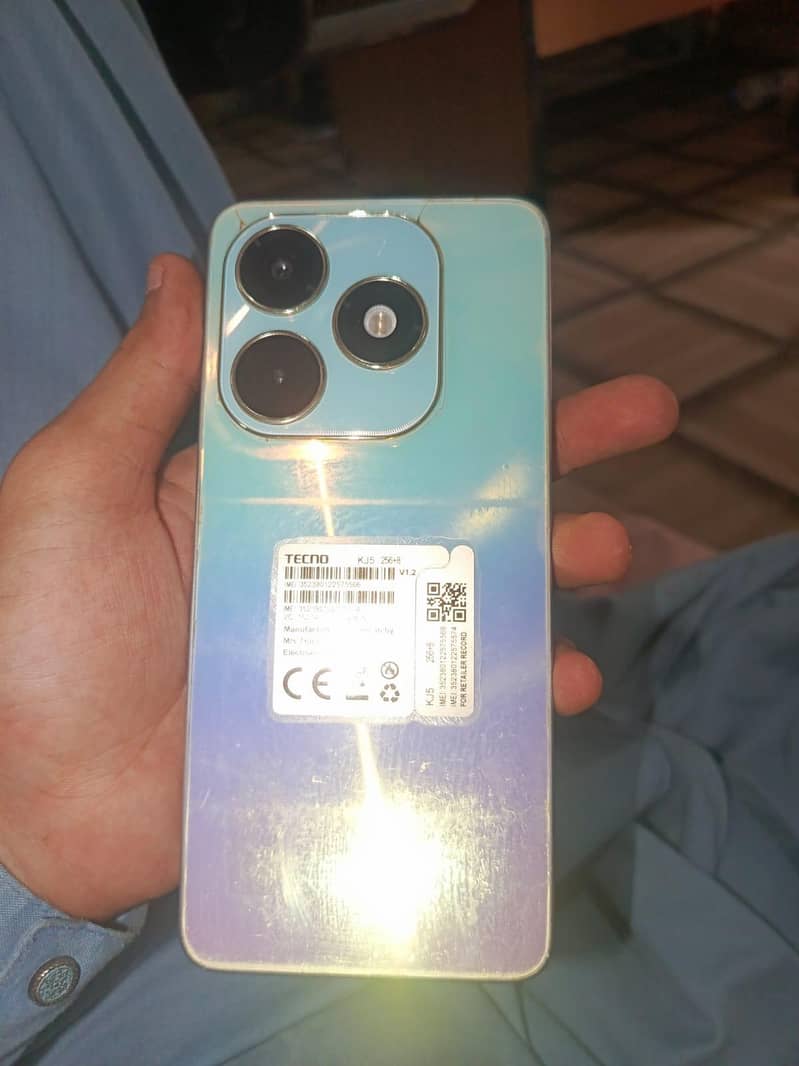 Tecno Spark 20 4