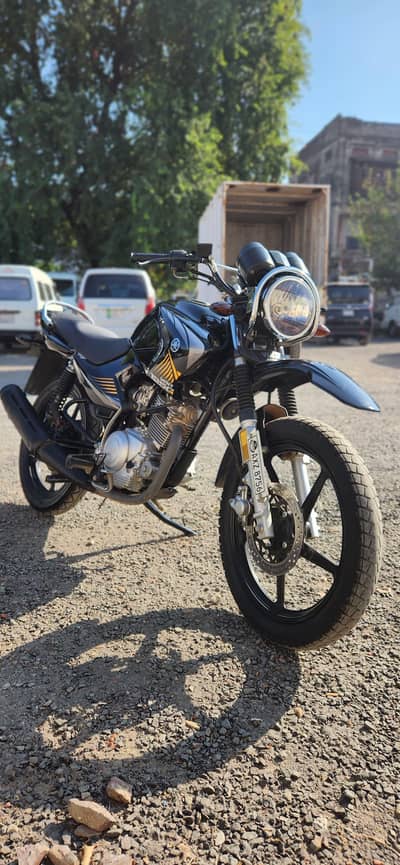 Yamaha ybr g mdl 25 vip conditions m punjb num laga hova h army used