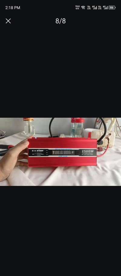 Car inventor 2500W (12v to 220v)