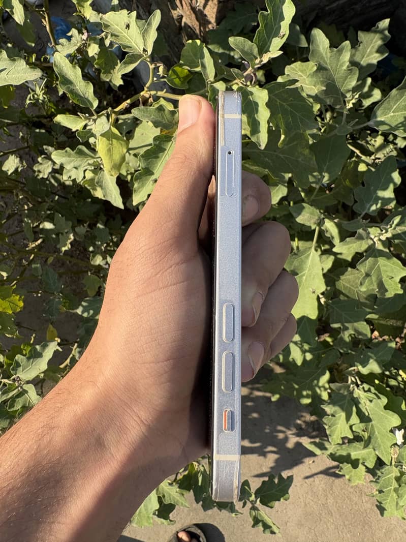 Apple iPhone 13 mini 5