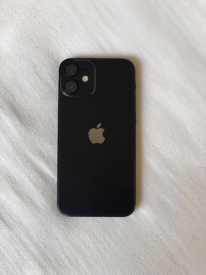Apple iPhone 12 mini 0