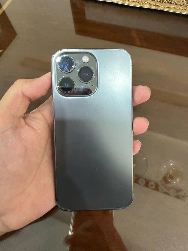 Apple iPhone 13 Pro 0
