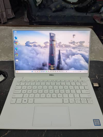 Dell XPS 15 – Core i7 8th Generation | Rose Gold l white keyboard