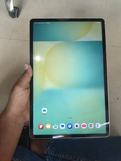 Samsung s10 fe + only 15 days use