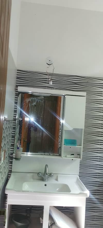 Near comsat university 10 marla complete House for rent Block M