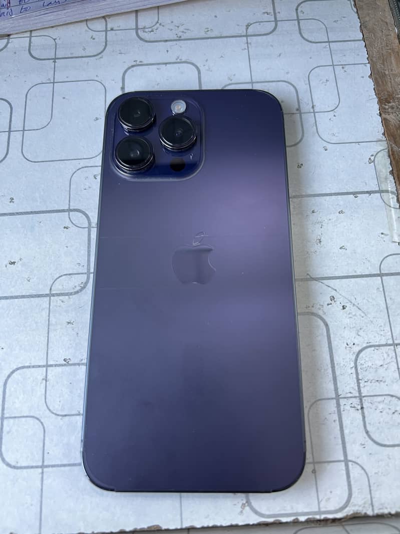 iPhone 14 Pro Max 4