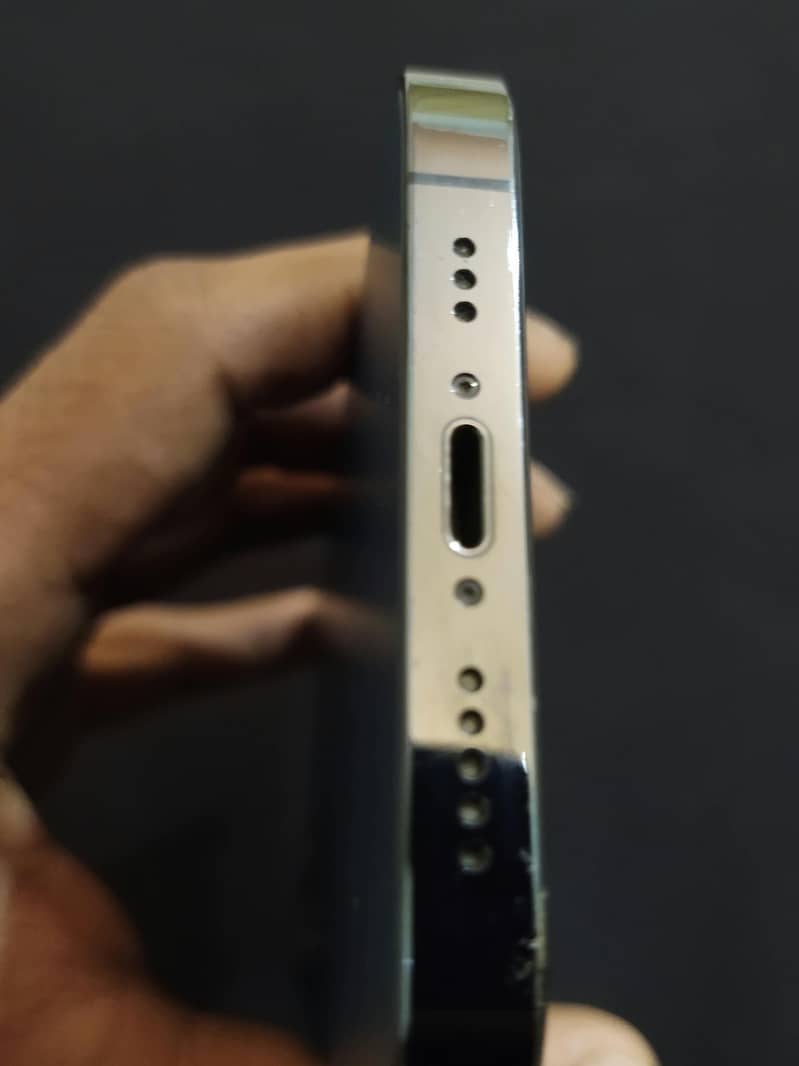 Apple iPhone 12 Pro 9