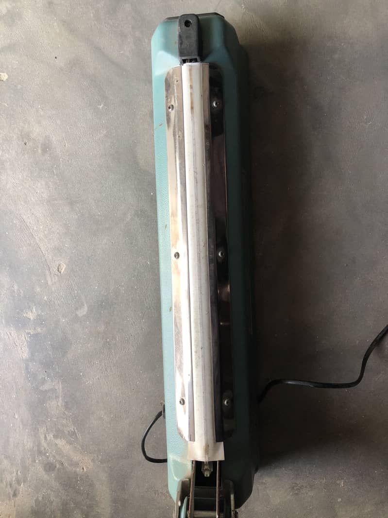 Shopper sealer machine 4
