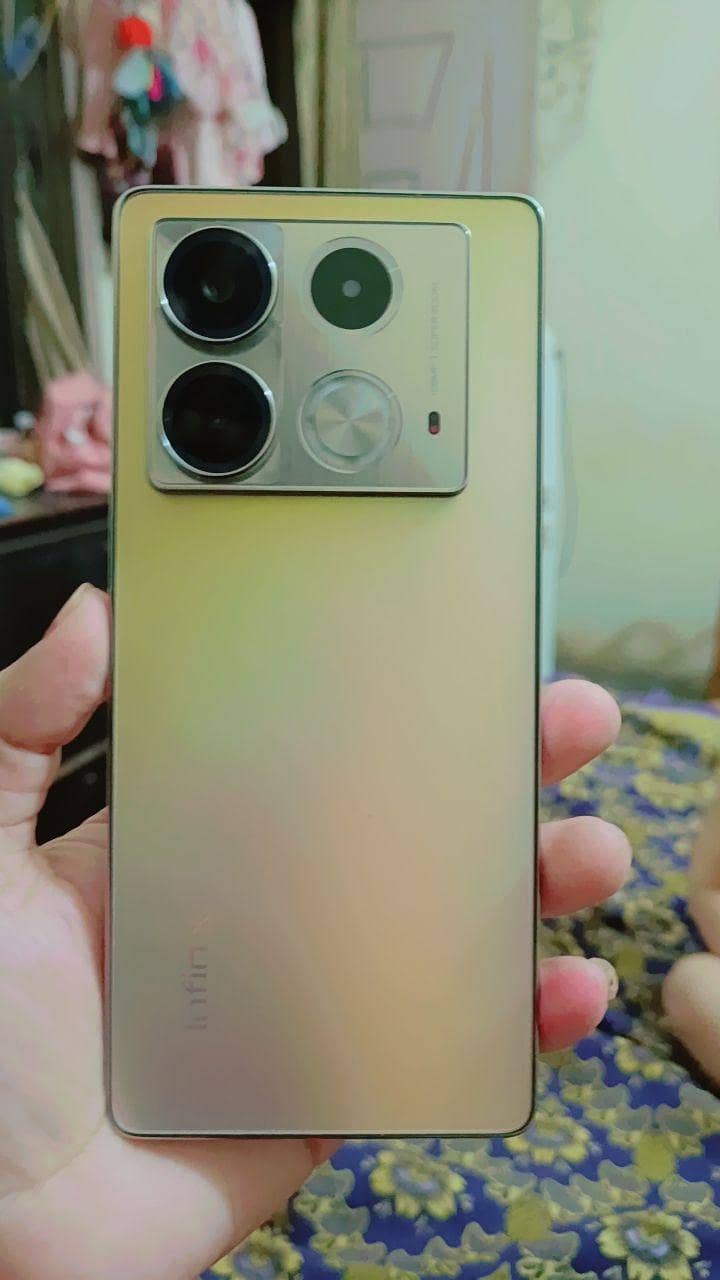 Infinix Note 40 0