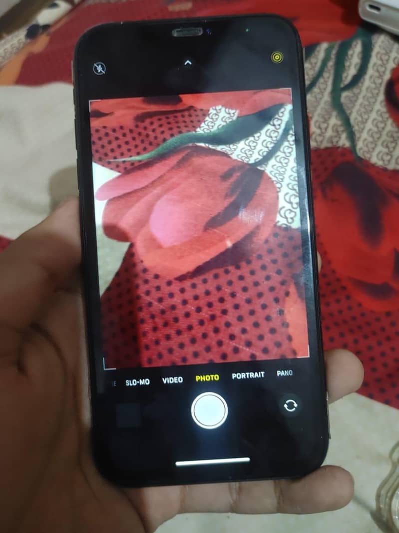 Apple iPhone XR 4