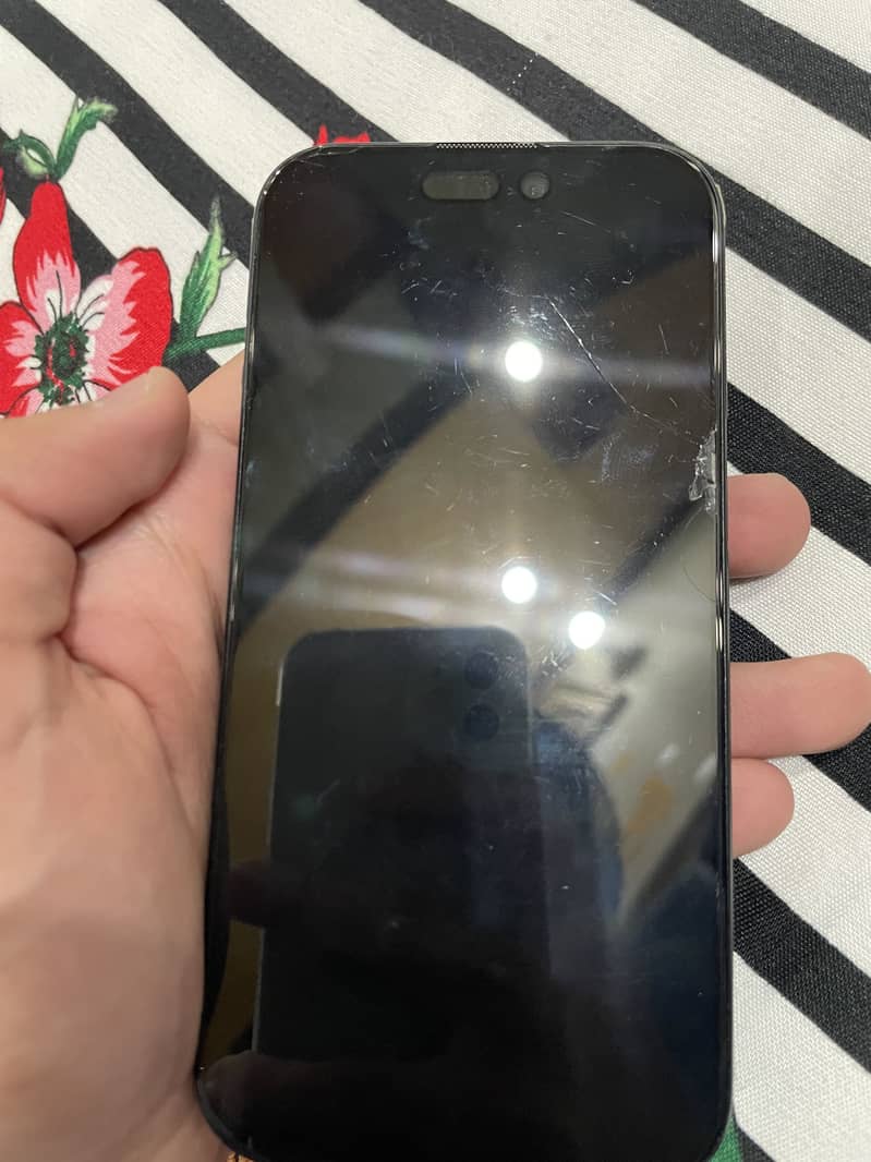 Apple iPhone 15 6