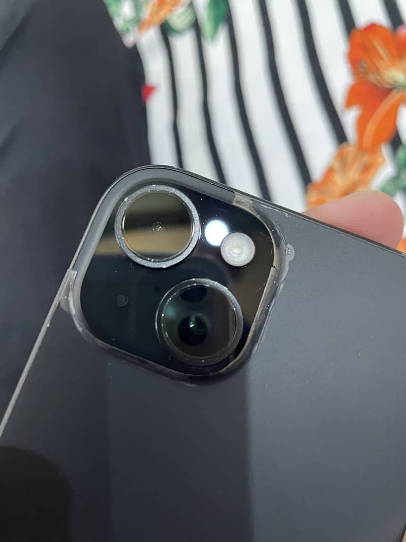 Apple iPhone 15 7