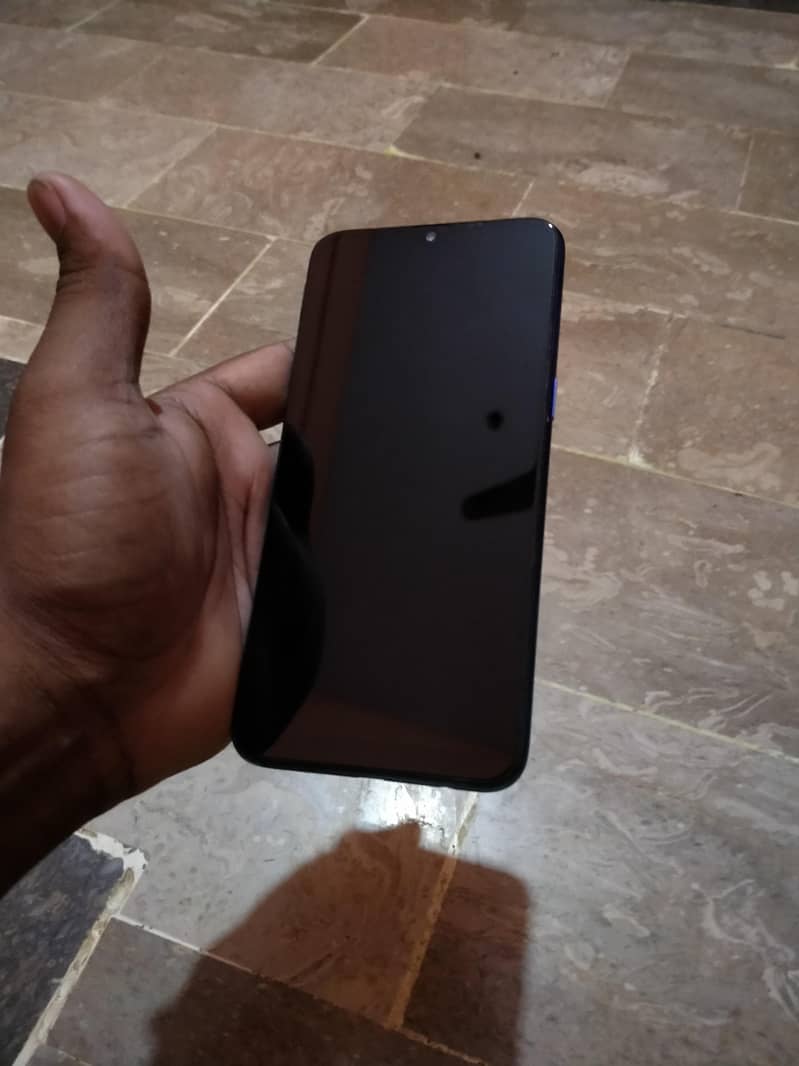 Realme 3 2