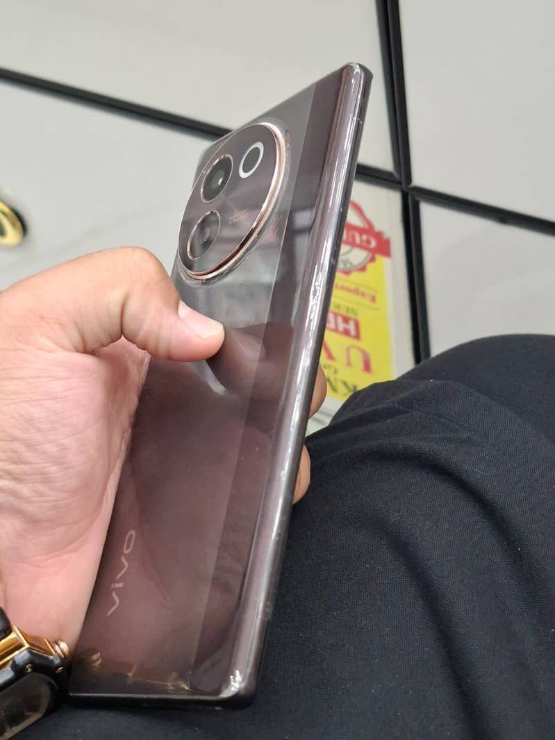 Vivo V30 E 2