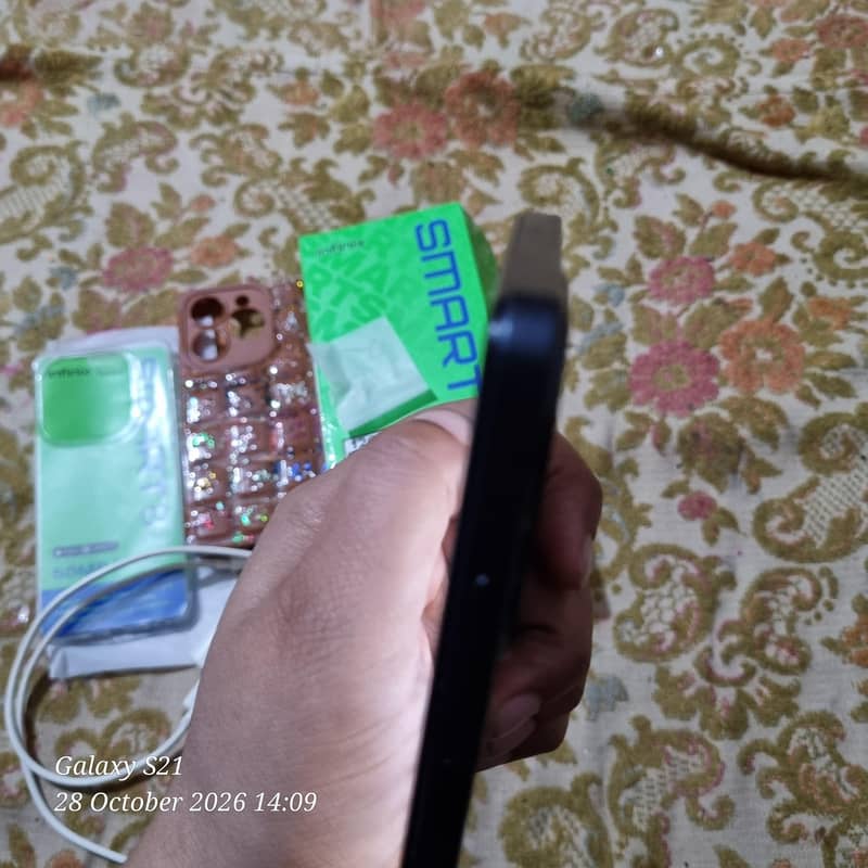 Infinix Smart 8 Pro 4