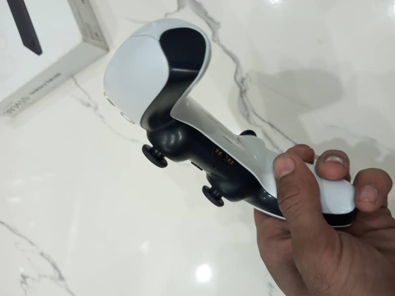 sony dual sence wireless controller 1