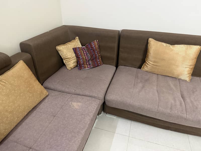 Spacious L shape sofa 5 seater. 3