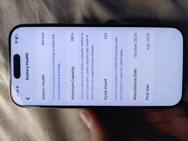 Apple iPhone 16 Pro 4