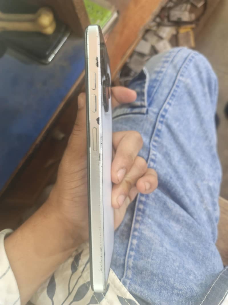 Tecno Spark 20C 3
