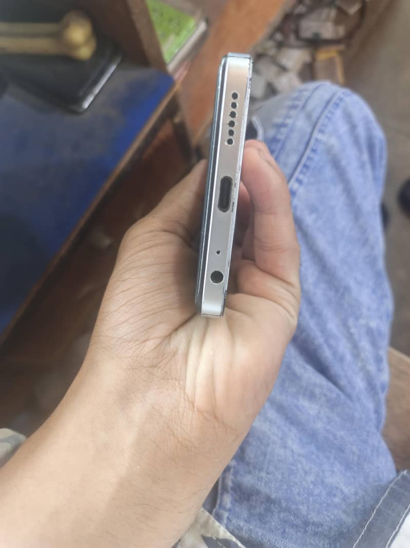 Tecno Spark 20C 5