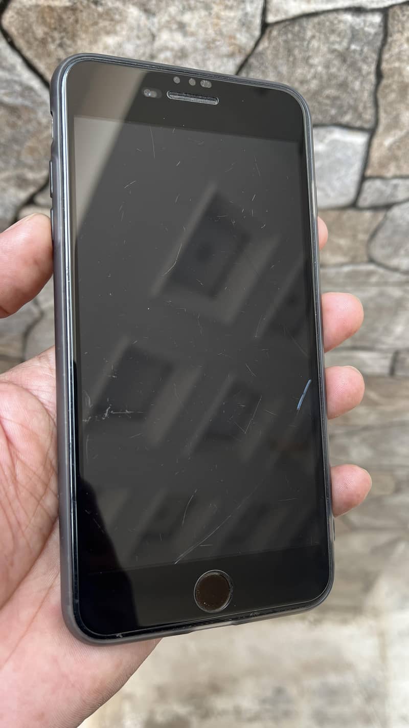 IPhone 8 Plus 2