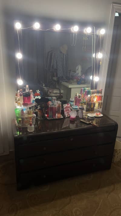 Dressing table from united shop Peshawar