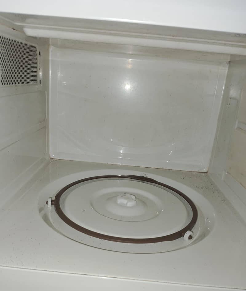 LG microwave 4